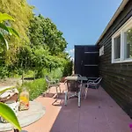 Tasteful Apartment Close To The Beach